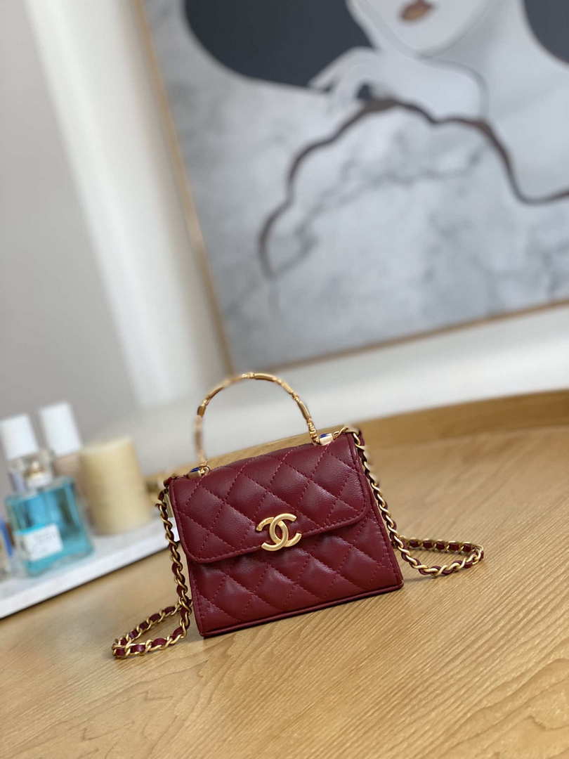 Chanel AP2944 Clutch with Chain Lambskin Wine Red - Default Title - View 1