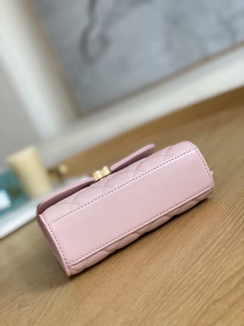 Chanel AP2945 Clutch with Chain Lambskin Light Pink Gold - Default Title - View 9