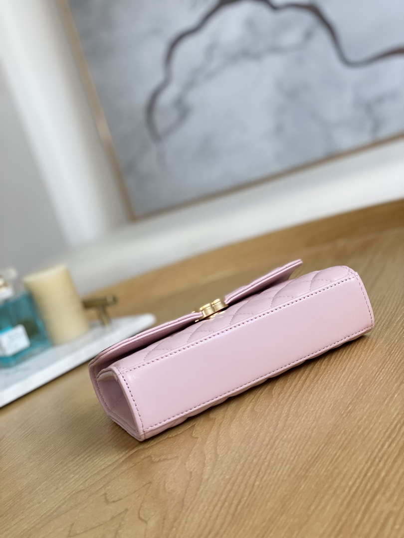 Chanel AP2946 Phone Holder Clutch with Chain Lambskin Pink