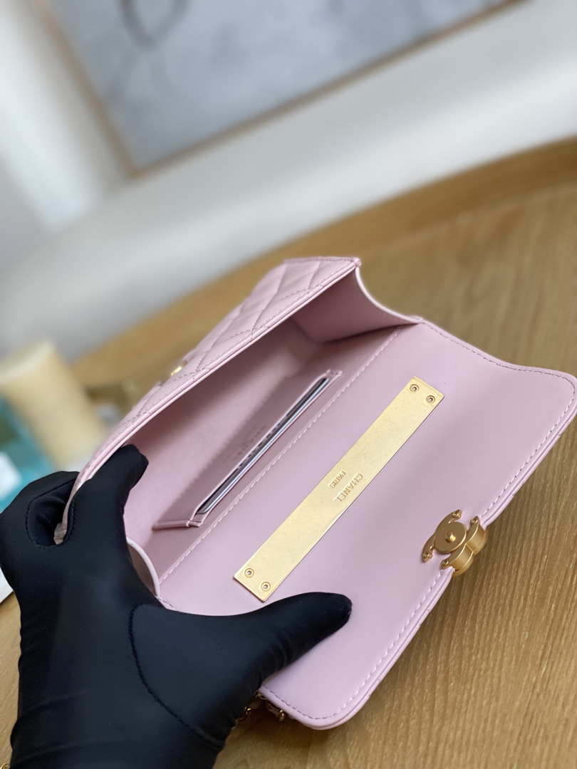 Chanel AP2946 Phone Holder Clutch with Chain Lambskin Pink - Default Title - View 9