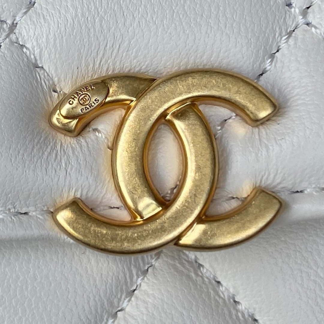 Chanel AP2946 Phone Holder Clutch with Chain Lambskin White - Default Title - View 3