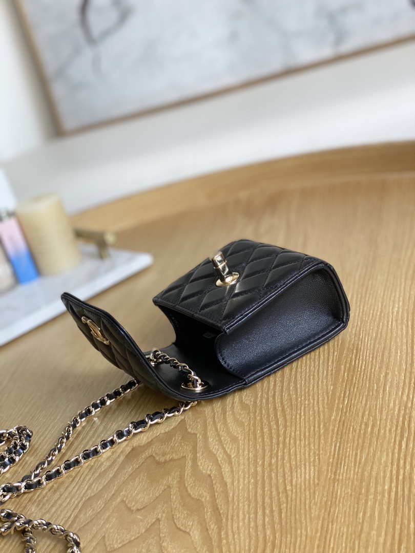 Chanel AP3020 Clutch with chain lambskip gold tone metal Black - Default Title - View 8