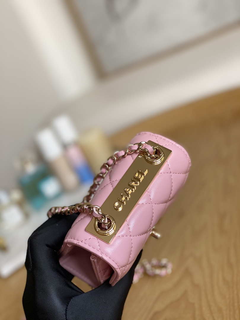 Chanel AP3020 Clutch with chain lambskin gold tone metal Pink - Default Title - View 4