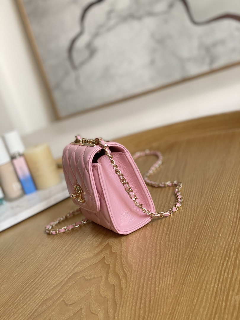Chanel AP3020 Clutch with chain lambskin gold tone metal Pink - Default Title - View 5