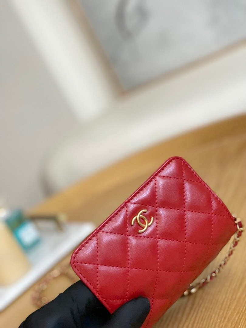Chanel AP3036 Clutch With Chain lambskin Red - Default Title - View 3