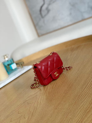 Chanel AP3037 BELT Bag Lambskin Enamel & Gold-Tone Metal Red - Default Title - View 5