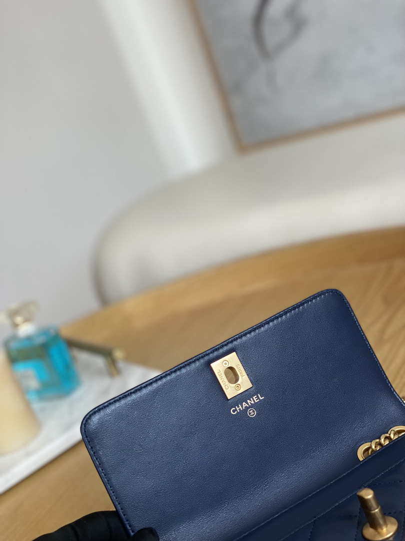 Chanel AP3043 WALLET ON CHAIN Lambskin & Gold-Tone Metal Blue