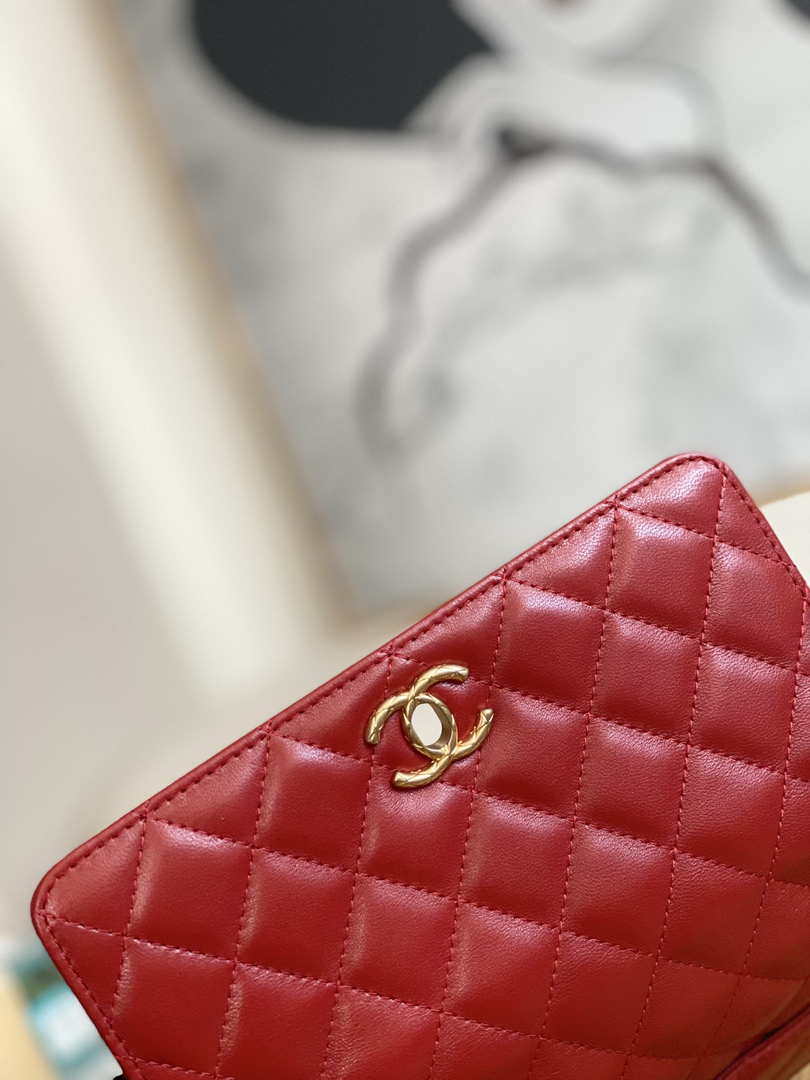 Chanel AP3043 WALLET ON CHAIN Lambskin & Gold-Tone Metal Red - Default Title - View 4