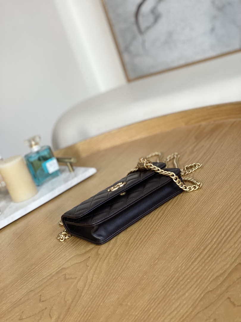 Chanel AP3047 FLAP Phone Holder With Chain Dark brown Lambskin - Default Title - View 5