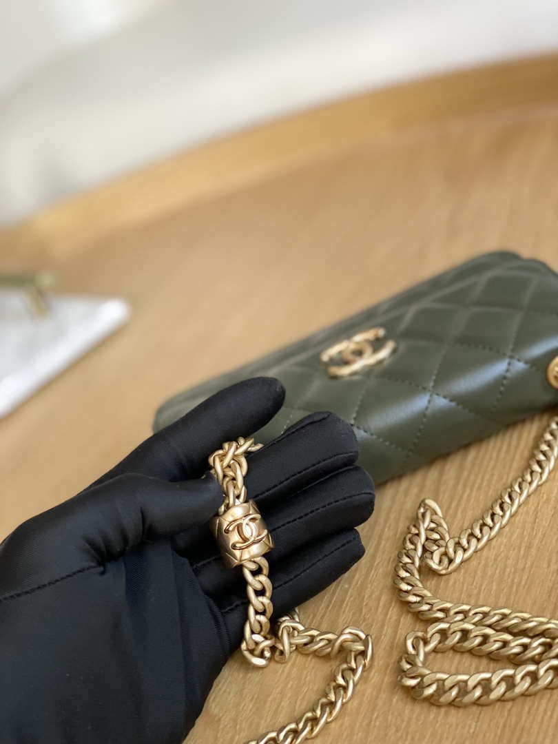 Chanel AP3047 FLAP Phone Holder With Chain Green Lambskin - Default Title - View 7
