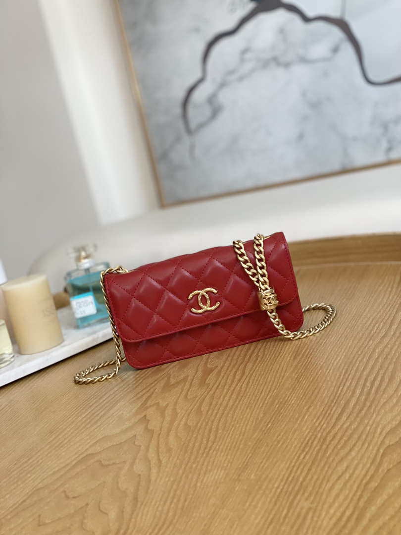 Chanel AP3047 FLAP Phone Holder With Chain Red Lambskin - Default Title - View 1