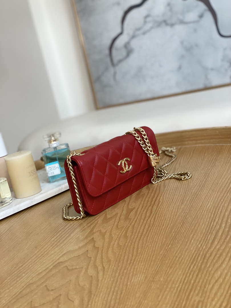 Chanel AP3047 FLAP Phone Holder With Chain Red Lambskin