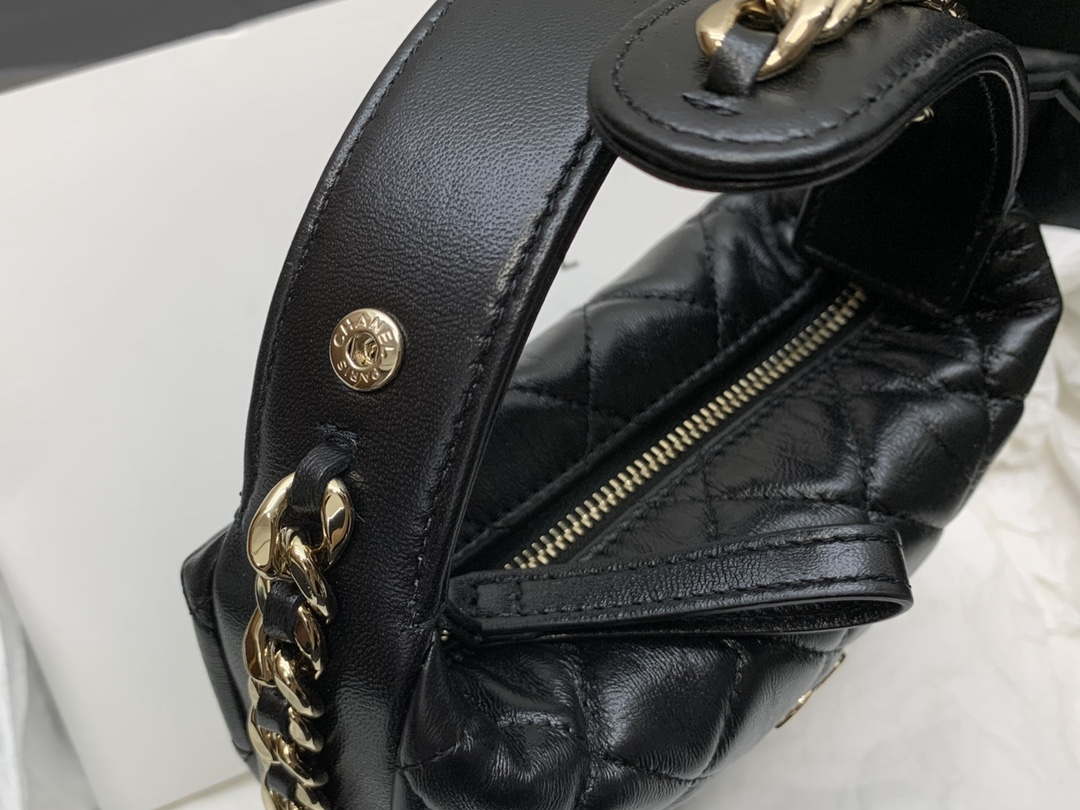 Chanel AP3095 Pouch Lambskin & Gold-Tone Metal Black - Default Title - View 8