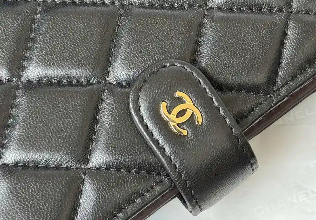 Chanel AP3196 Classic Passport Wallet Hold Lambskin Black