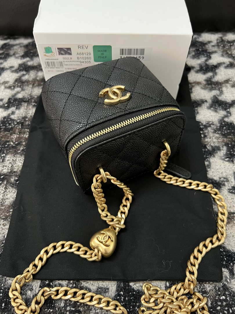 Chanel AP3203 Clutch With Chain Grained Calfskin Black