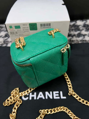 Chanel AP3203 Clutch With Chain Grained Calfskin Green - Default Title - View 3