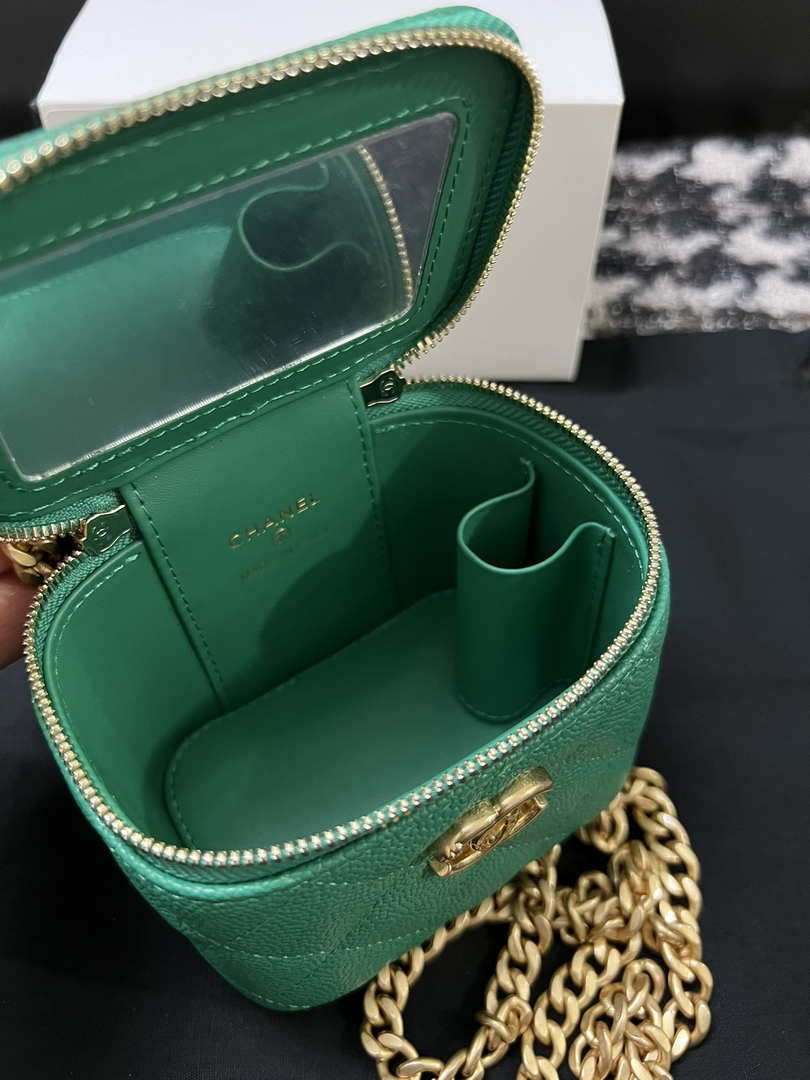 Chanel AP3203 Clutch With Chain Grained Calfskin Green - Default Title - View 7