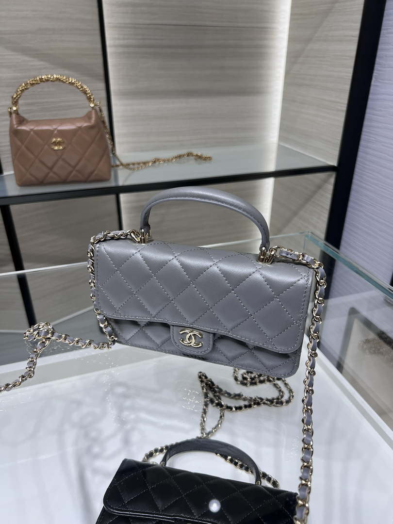 Chanel AP3226 Phone Holder with Chain Lambskin & Gold-Tone Metal Gray - Default Title - View 3
