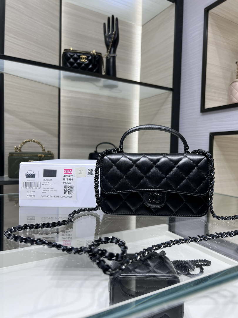 Chanel AP3226 Phone Holder with Chain Lambskin & Black-Tone Metal Black - Default Title - View 1