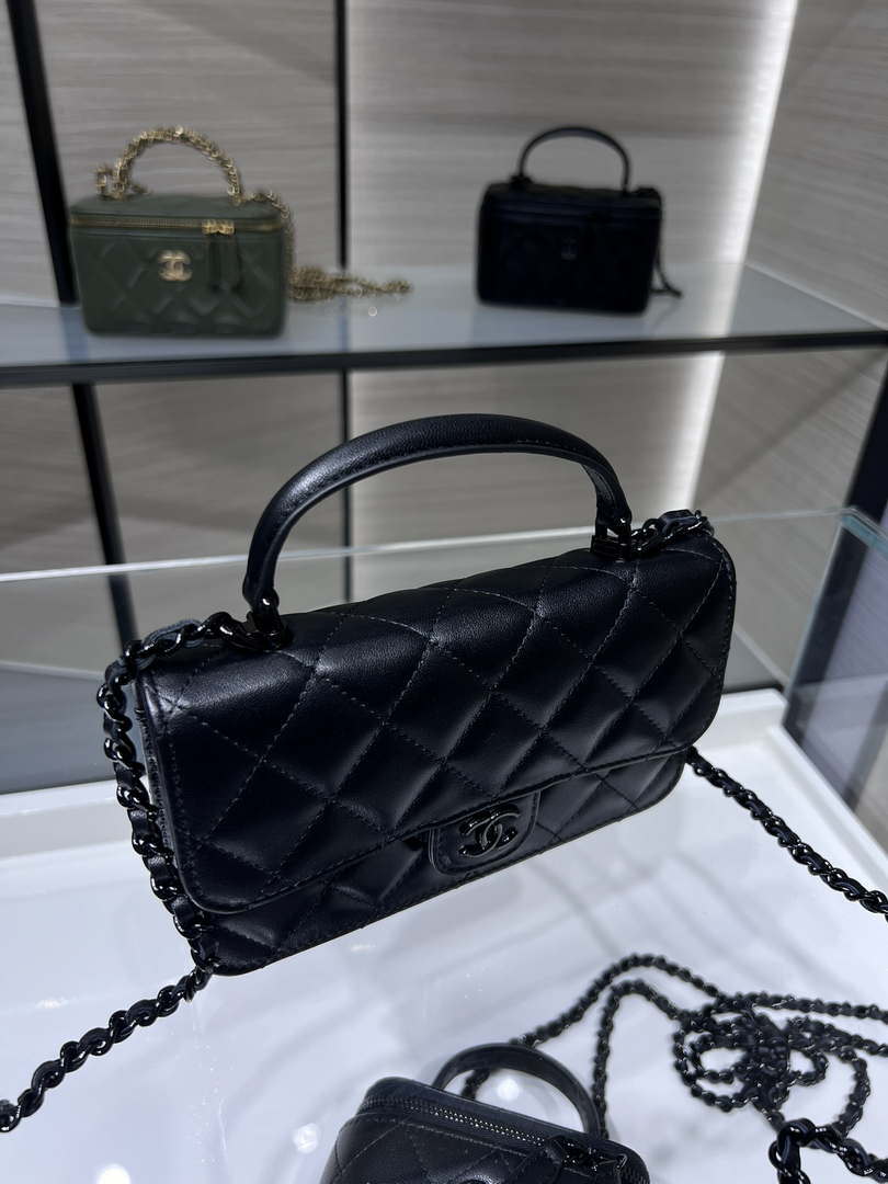Chanel AP3226 Phone Holder with Chain Lambskin & Black-Tone Metal Black