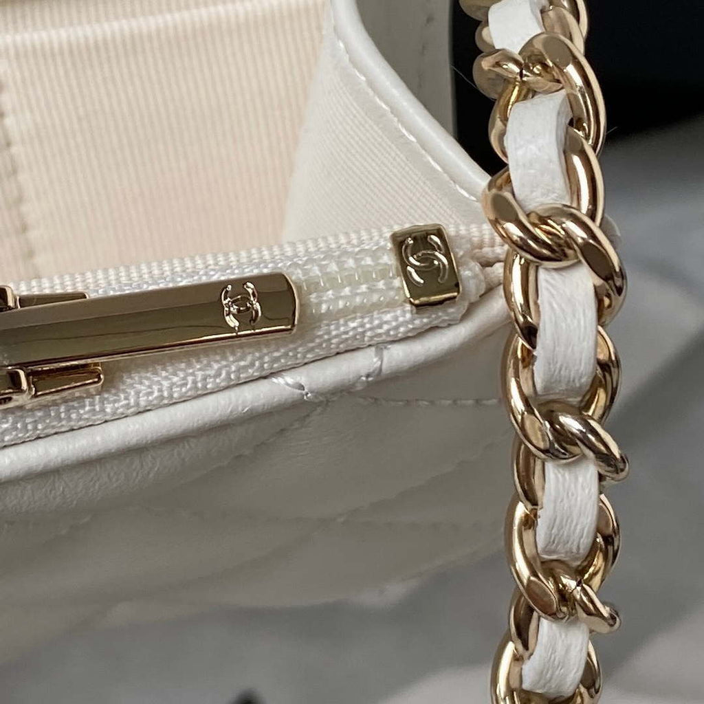 Chanel Phone Holder with Chain CC Lambskin & Gold-Tone Metal AP3226 White