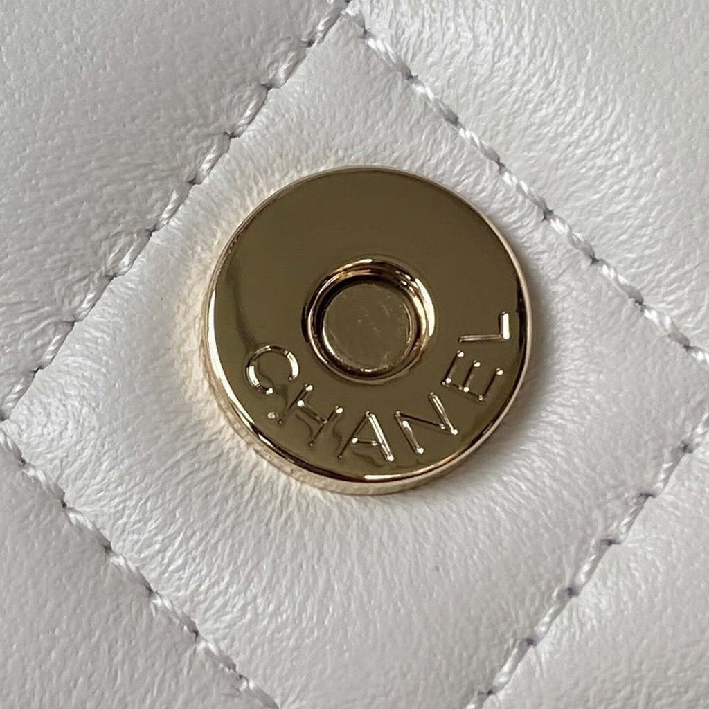 Chanel Phone Holder with Chain CC Lambskin & Gold-Tone Metal AP3226 White