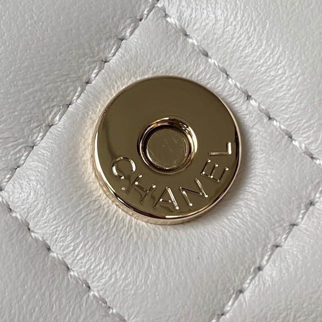 Chanel Phone Holder with Chain CC Lambskin & Gold-Tone Metal AP3226 White