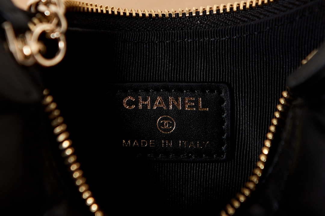 Chanel AP3232 Clutch With Chain Lambskin & Shiny Light Gold Metal Black - Default Title - View 9
