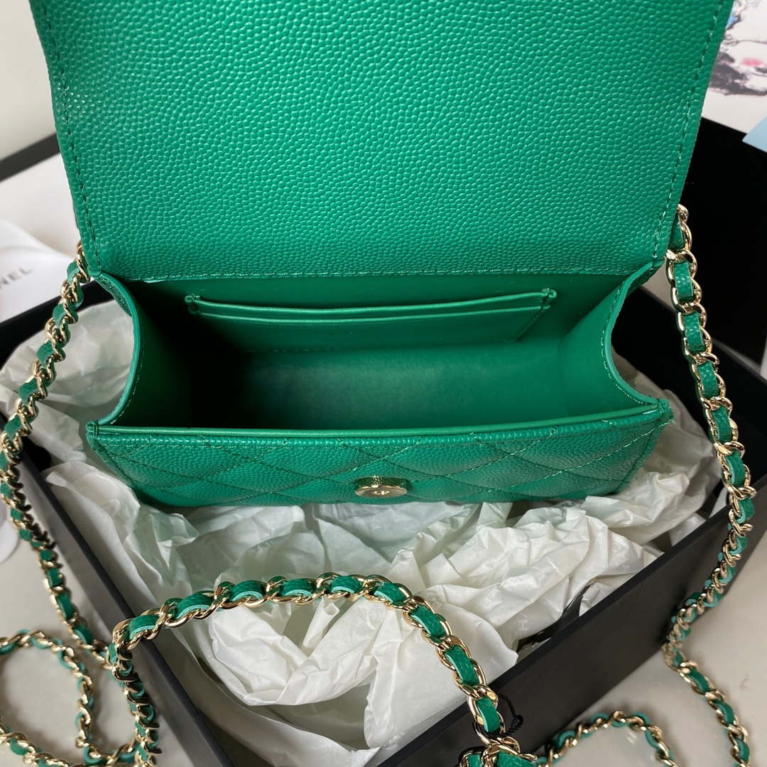 Chanel AP3237 Clutch with chain Grained Shiny Calfskin Gold With Handle Bag Green - Default Title - View 7