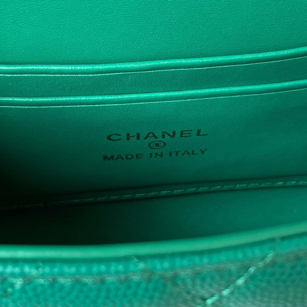 Chanel AP3237 Clutch with chain Grained Shiny Calfskin Gold With Handle Bag Green - Default Title - View 8