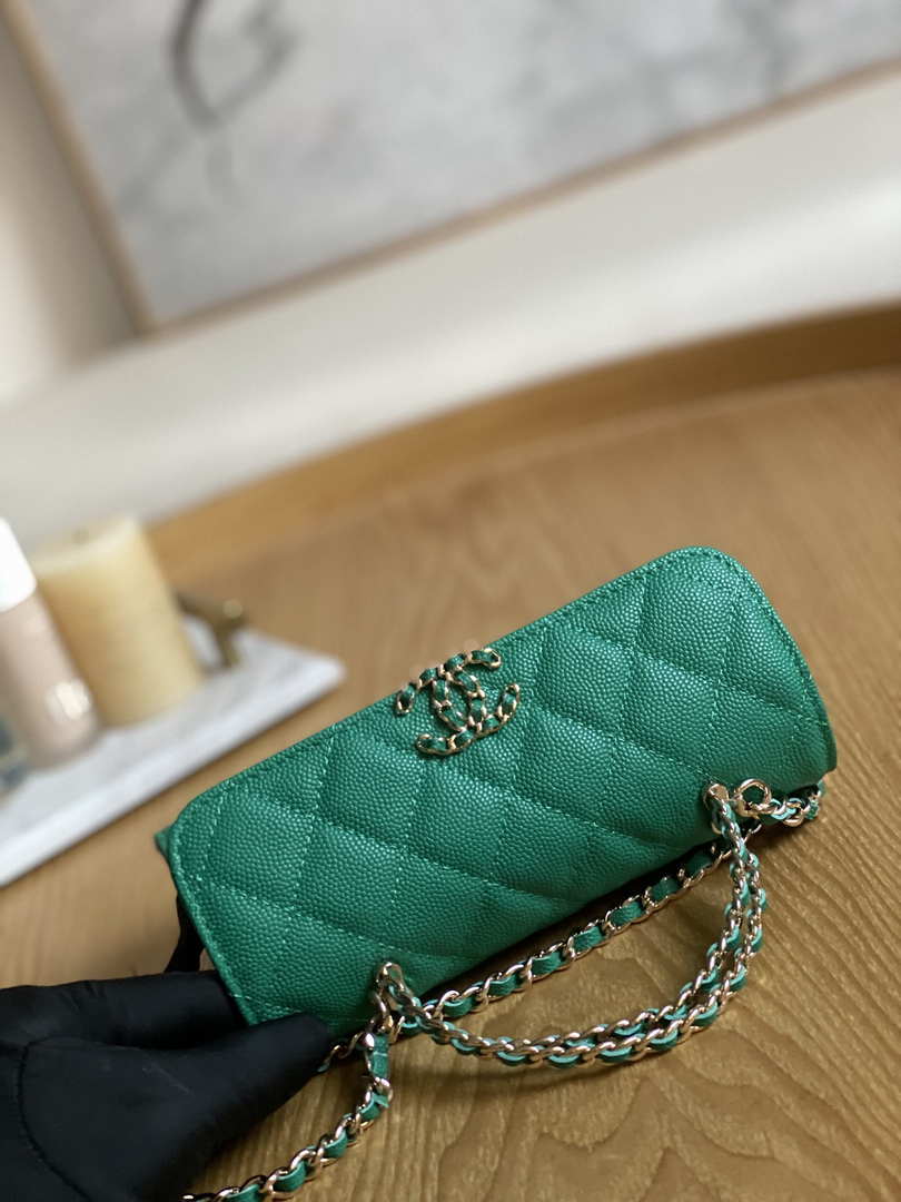 Chanel AP3238 Flap Chain Bag With Handle Green Calfskin Gold - Default Title - View 4