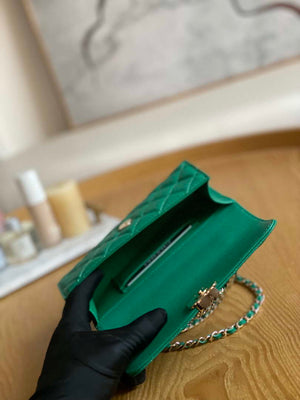 Chanel AP3238 Flap Chain Bag With Handle Green Calfskin Gold - Default Title - View 8