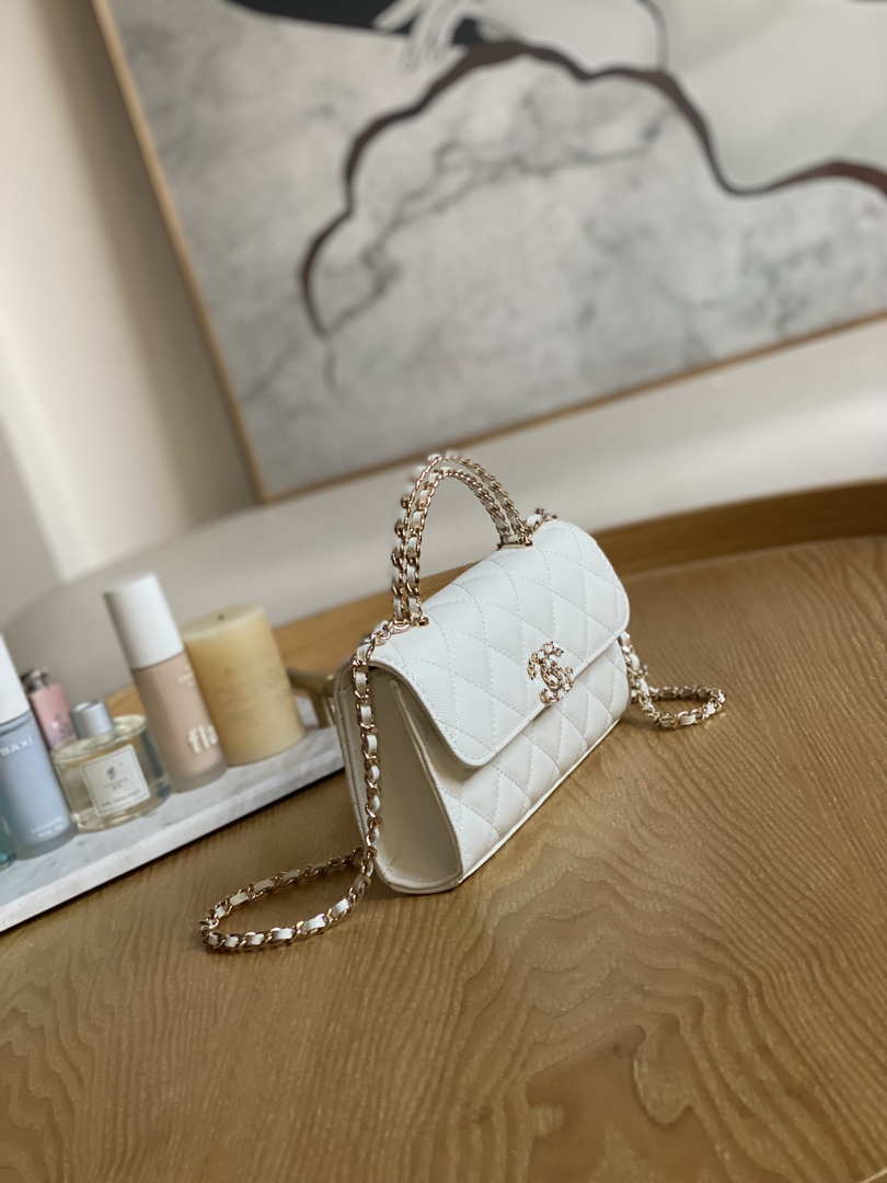 Chanel AP3238 Flap Chain Bag With Handle White Calfskin Gold - Default Title - View 3