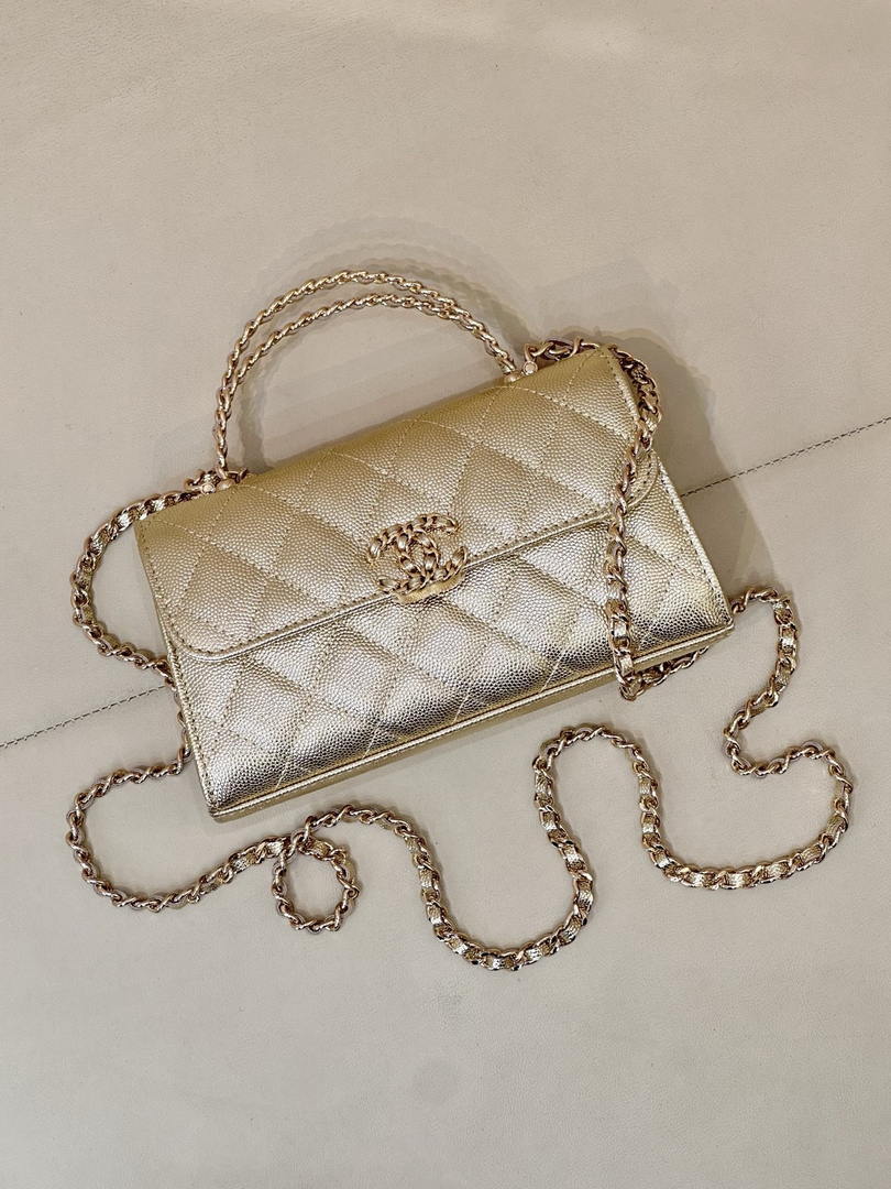 Chanel AP3238 Phone Holder with Chain Grained Shiny Calfskin Gold