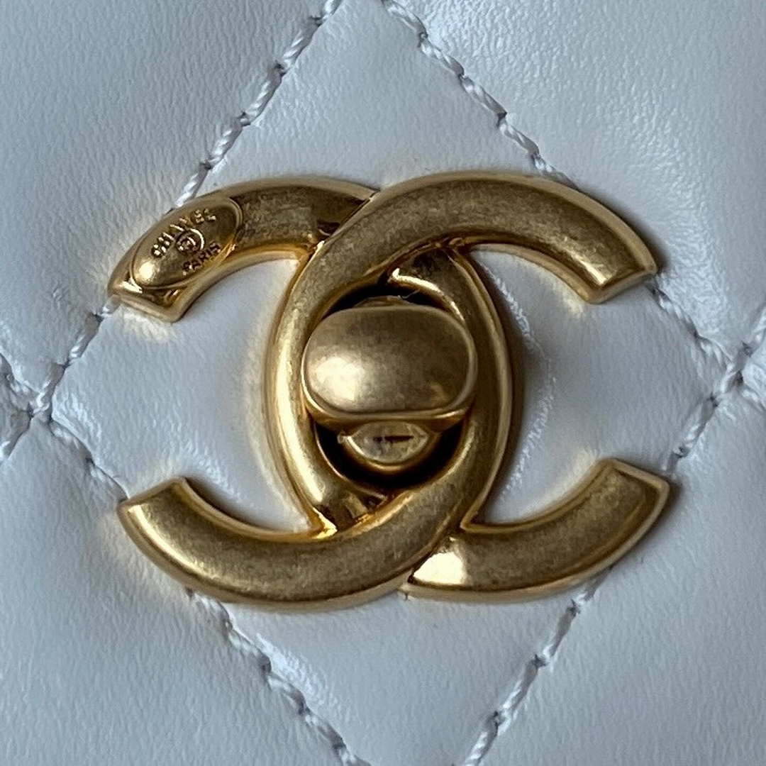 Chanel AP3240 Flap Bag With Top Handle Lambskin & Gold-Tone Metal White - Default Title - View 3