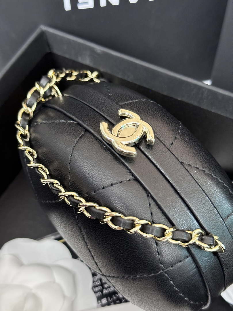 Chanel AP3252 Clutch With Chain Lambskin Black - Default Title - View 4