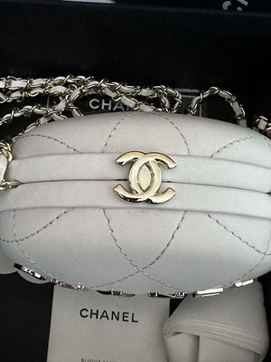 Chanel AP3252 Clutch With Chain Lambskin White - Default Title - View 9