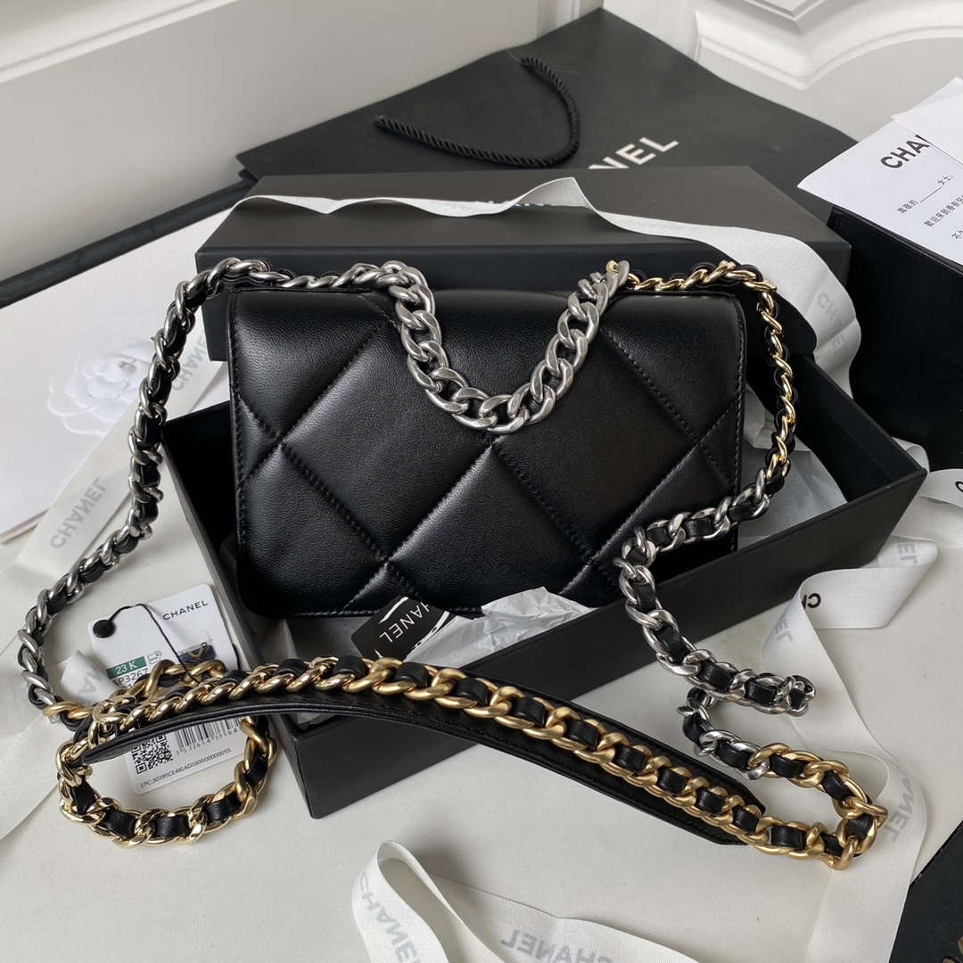 Chanel AP3267 19 Wallet on Chain Woc Shiny Lambskin Black - Silver - View 2