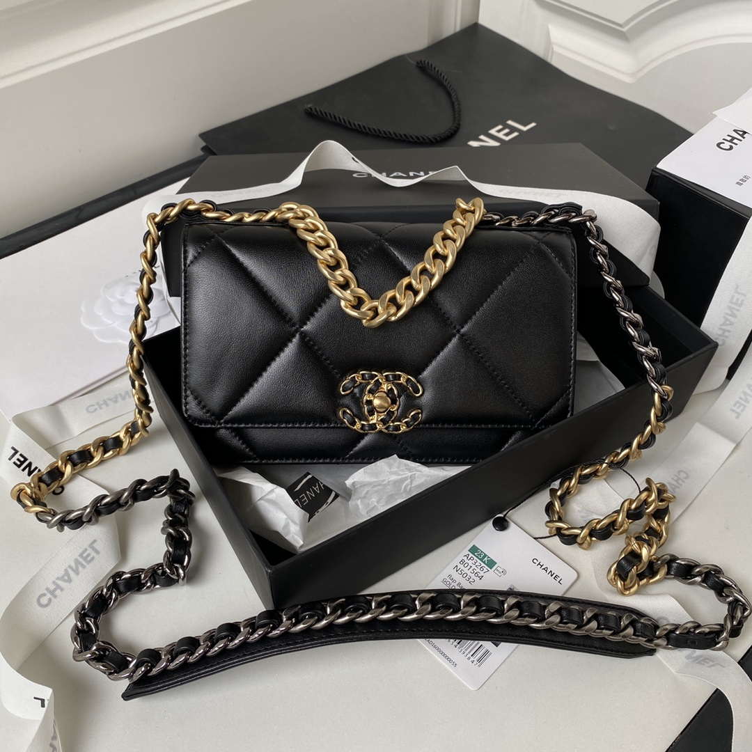 Chanel AP3267 19 Wallet on Chain Woc Shiny Lambskin Black - Silver - View 10