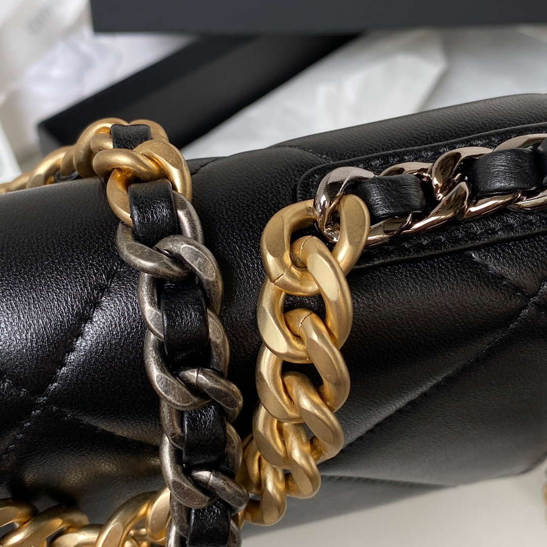 Chanel AP3267 19 Wallet on Chain Woc Shiny Lambskin Black - Silver - View 13