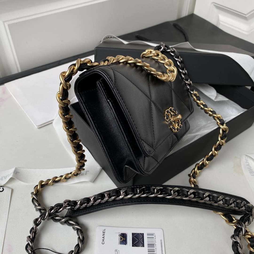 Chanel AP3267 19 Wallet on Chain Woc Shiny Lambskin Black - Silver - View 14