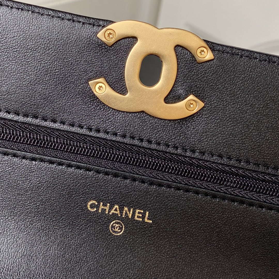 Chanel AP3267 19 Wallet on Chain Woc Shiny Lambskin Black - Silver - View 16