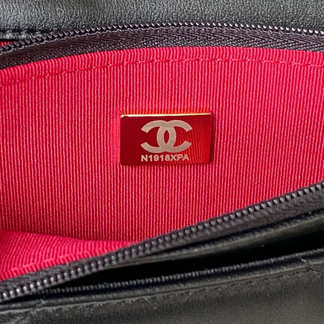 Chanel AP3267 19 Wallet on Chain Woc Shiny Lambskin Black