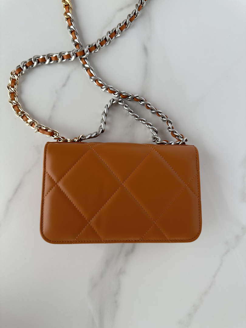 Chanel AP3267 19 Wallet on Chain Woc Shiny Lambskin Brown