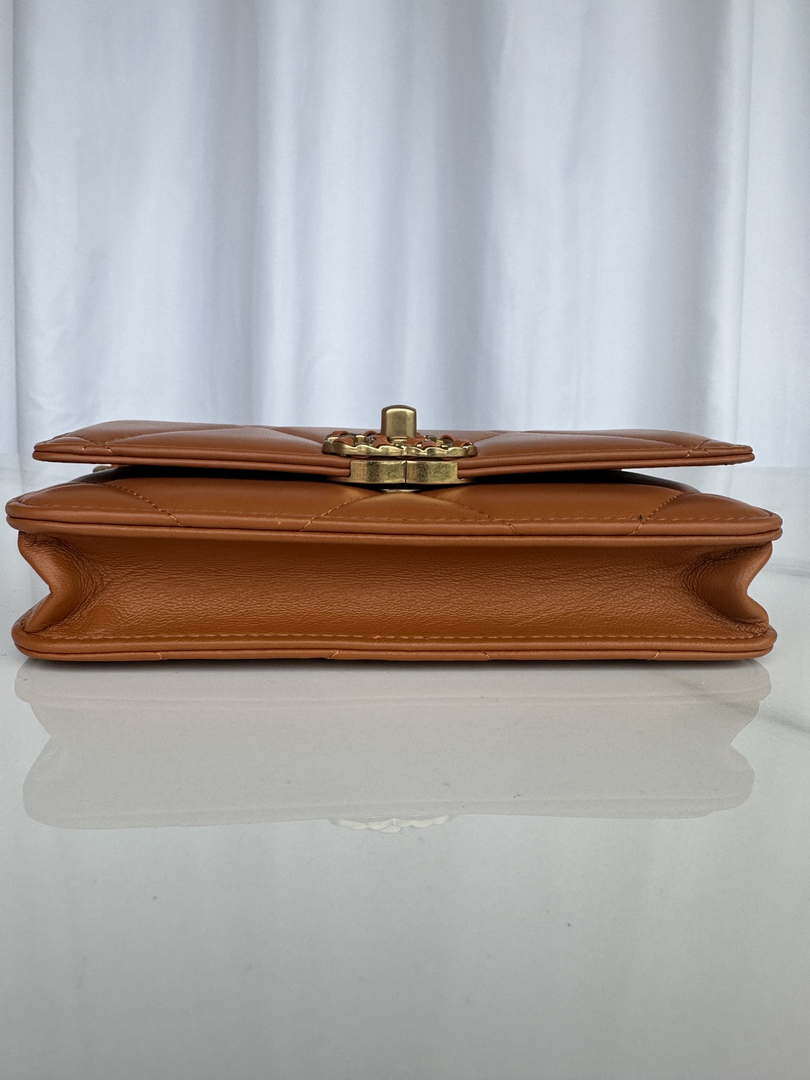 Chanel AP3267 19 Wallet on Chain Woc Shiny Lambskin Brown