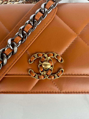 Chanel AP3267 19 Wallet on Chain Woc Shiny Lambskin Brown - Silver - View 15