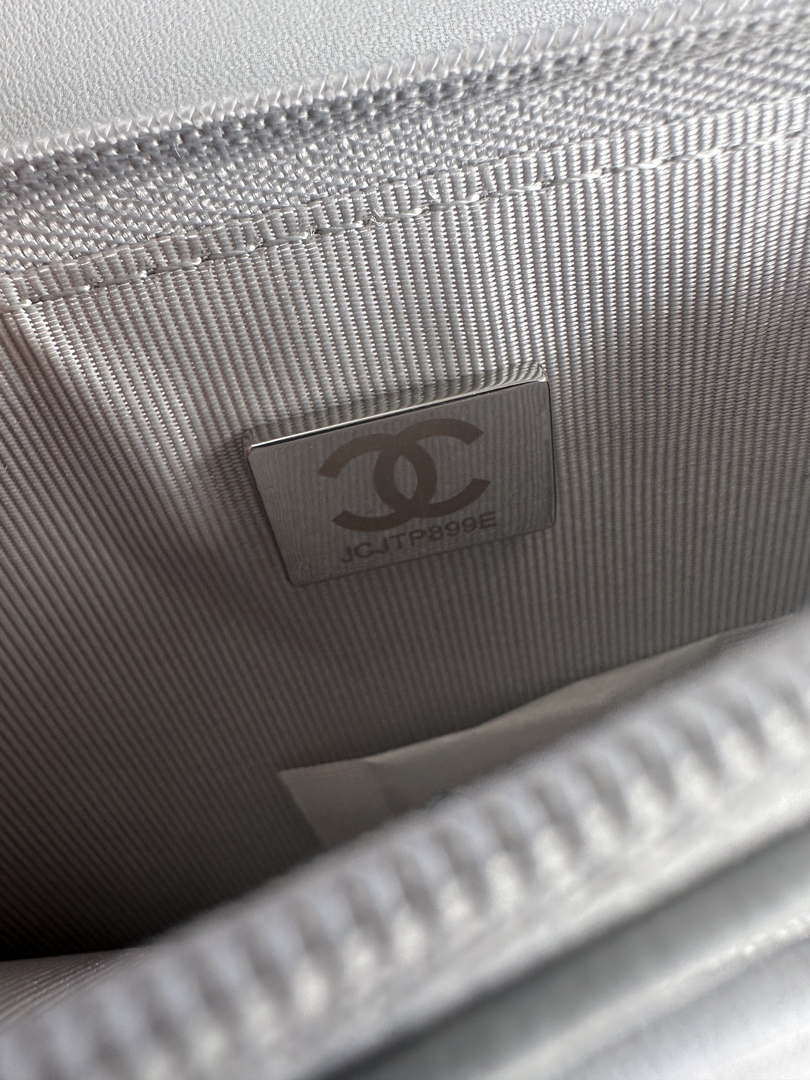 Chanel AP3267 19 Wallet on Chain Woc Shiny Lambskin Gray