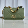 Chanel AP3267 19 Wallet on Chain Woc Shiny Lambskin Green - Silver - View 1
