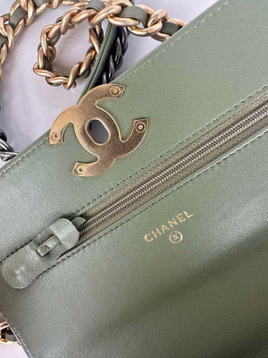 Chanel AP3267 19 Wallet on Chain Woc Shiny Lambskin Green - Silver - View 5