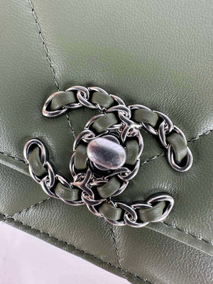 Chanel AP3267 19 Wallet on Chain Woc Shiny Lambskin Green - Silver - View 13